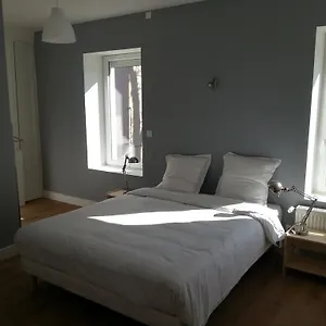 Hotel Bull'it, Irigny